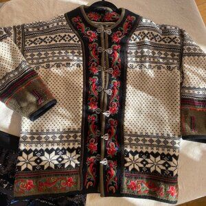 Vrikke Norweigen Style Cardigan